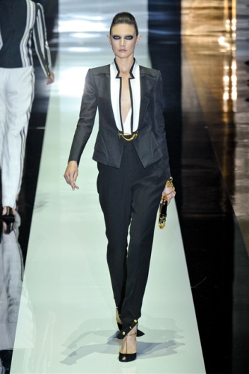 Fotoservizio/SS 2012/WOMEN/GUCCI/23