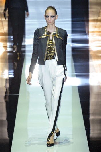 Fotoservizio/SS 2012/WOMEN/GUCCI/25