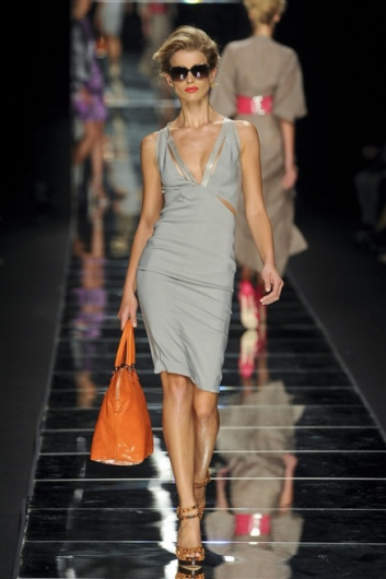Fotoservizio/SS 2012/WOMEN/JOHN RICHMOND/7